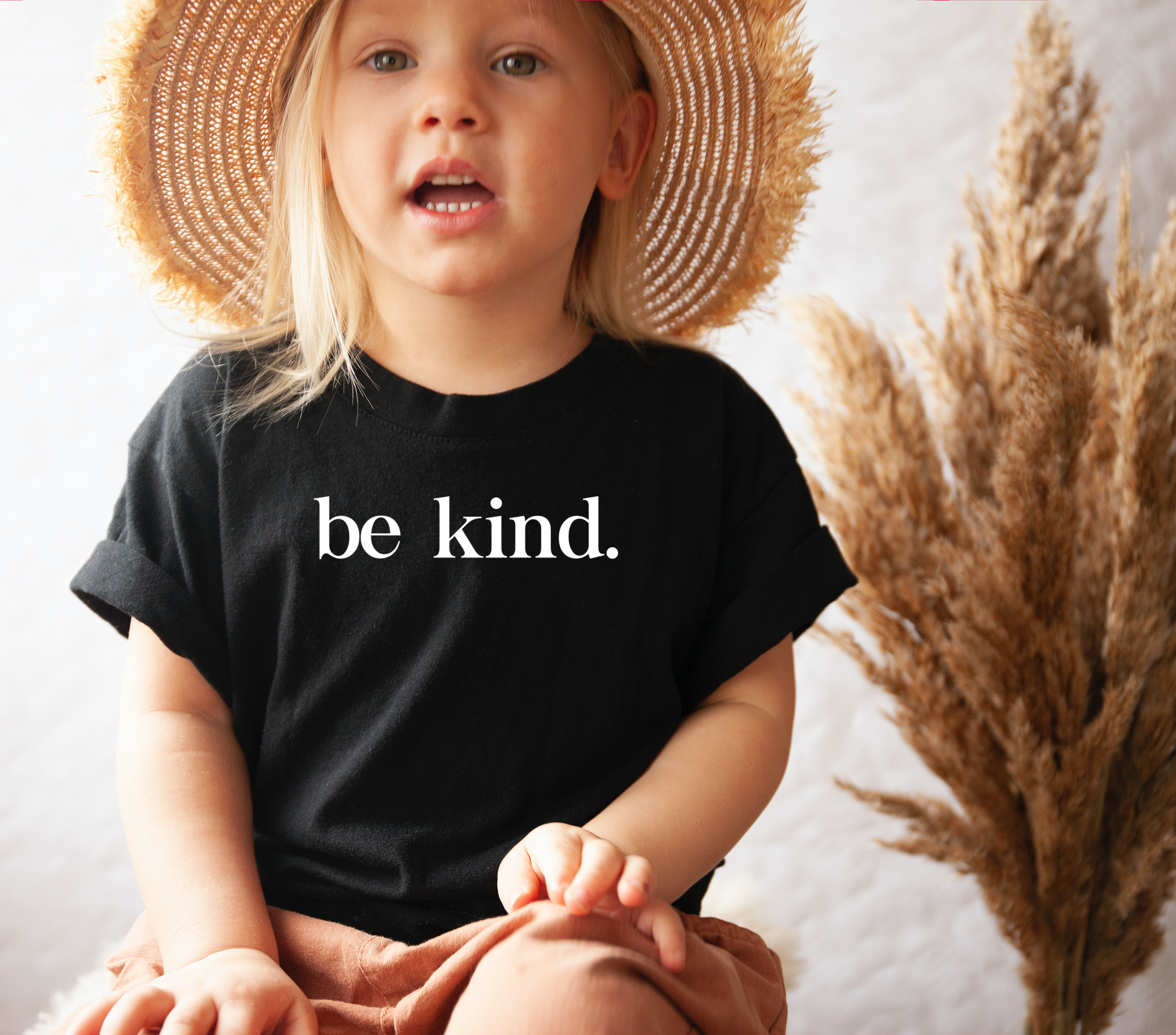 Be Kind. - Kids T-Shirt