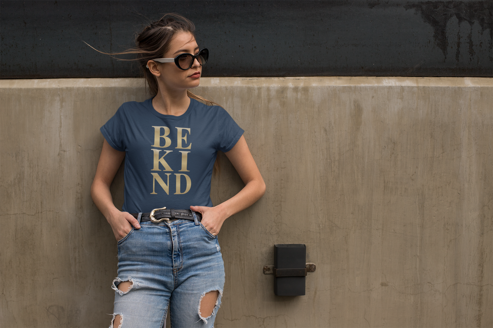 Be Kind - Womens T-Shirt